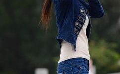 声声奶酥1V办公室